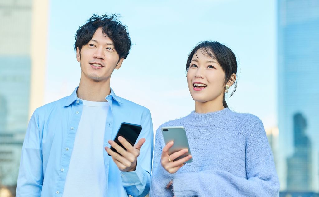 占いの結果に背中を押され前向きな決断ができた例
状況

「このままの生活で良いのかな」とモヤモヤが続き結婚生活の中で、自分の気持ちがわからなくなっていた。

占い

タロットと数秘術で「転機の時期」を確認

結果

「夫と一度距離を置く提案をしました。別れたわけではなく“休息”のような時間でしたが、その期間に自分の気持ちが整理できました。今は以前より素直に話せるようになり、夫婦の未来を前向きに考えられています」