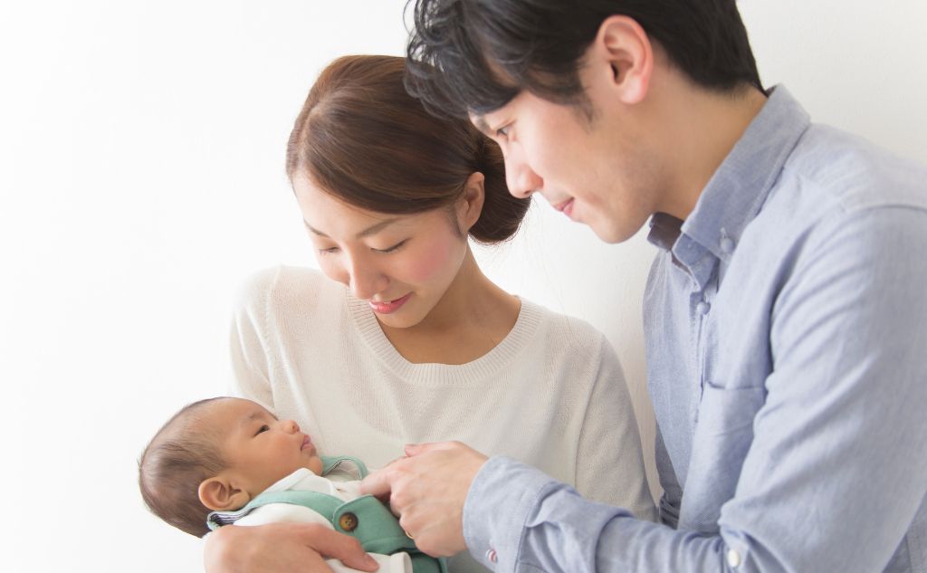 スピリチュアル占いで夫婦の未来を再構築できた例
状況

子育てストレスによる夫婦のすれ違いと口論が増加

占い

タロットと霊視で「夫婦の波動の状態」と「関係修復のタイミング」を鑑定

結果

「毎日のように言い争いが続いていて、“このまま一緒にいる意味があるのか”と感じていました。でもスピリチュアル占いで“本来は魂の相性が良い夫婦”だと知って驚きました。占い師に『今は波動がずれてるだけだから整える意識を』と言われたのが転機でした。小さな感謝を伝えることから始めて、子どもにも笑顔が戻りました。」